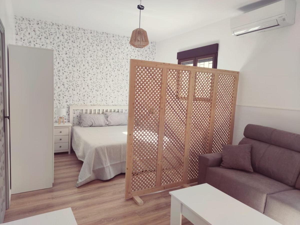 Apartamento Los Patos Villafranca de los Caballeros Exterior foto